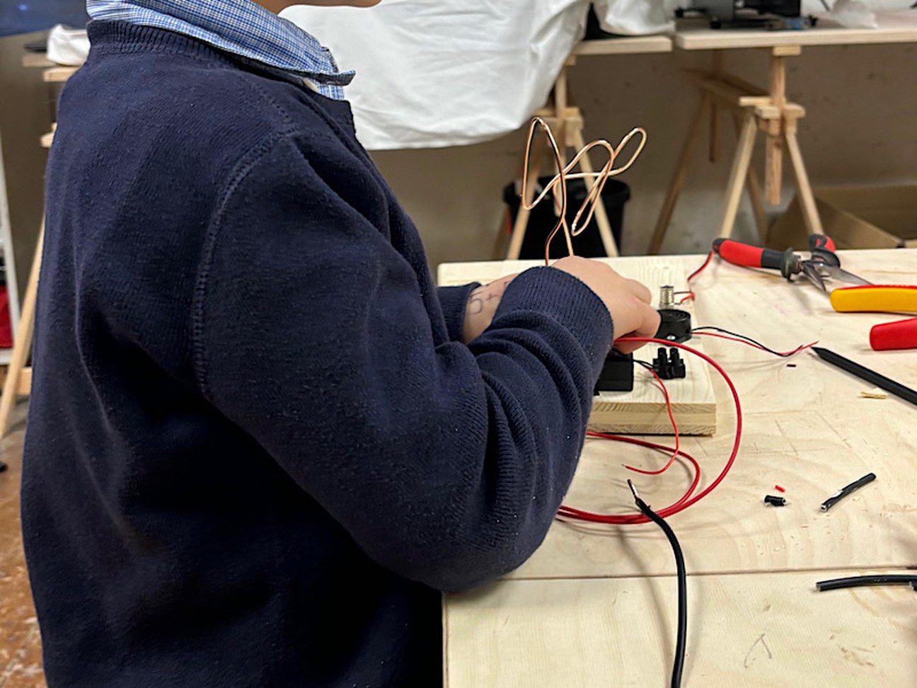 Elektrotechnik, 04.11.2025 (AUSGEBUCHT - WARTELISTE)